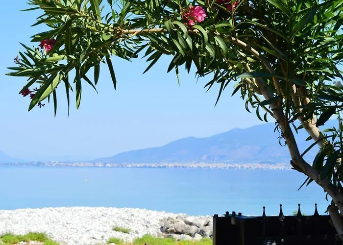 Melenia's Sea Front House * Καλαμάτα