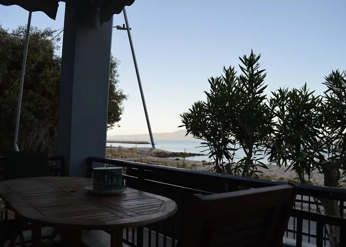 Melenia's Sea Front House * Calamata