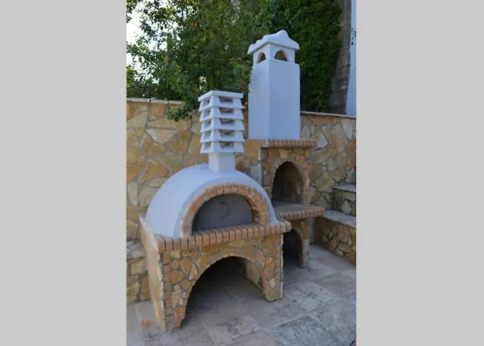 Melenia's Sea Front House