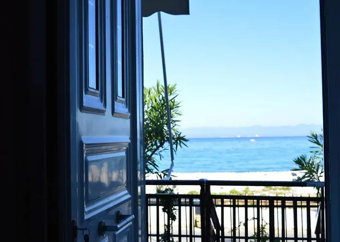 Casa de Férias Melenia's Sea Front House Calamata