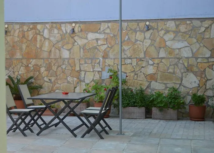 Melenia's Sea Front House *